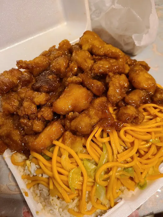 Dragon Bowl Chinese Restaurant 4