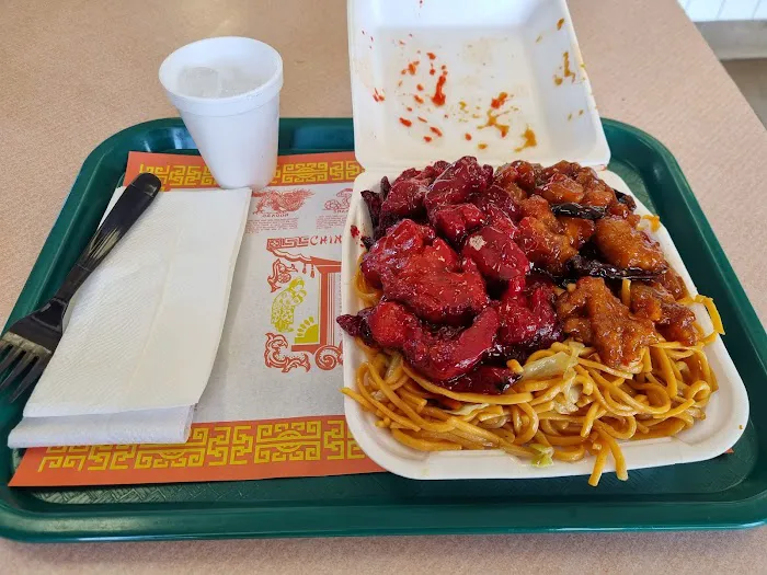 Lucky Chinese Food 7