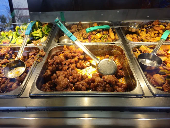 Lucky Chinese Food 10