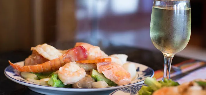 Szechuan Chinese Restaurant & Lounge 8