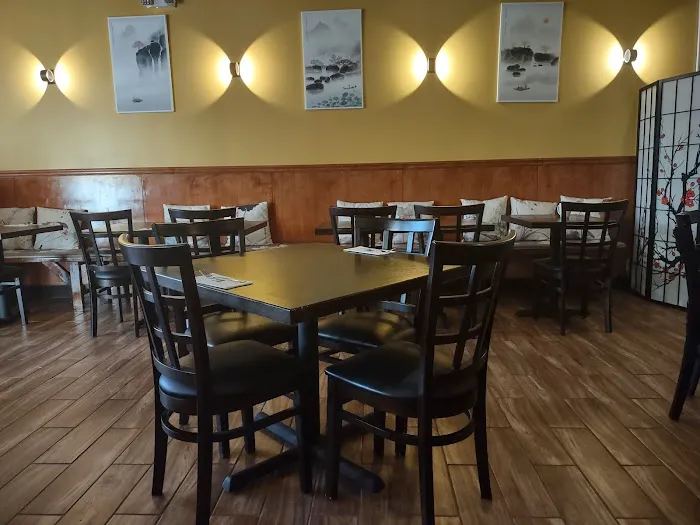 Yum Yum Asian Fusion .Chinese food Japanese food and thai 1