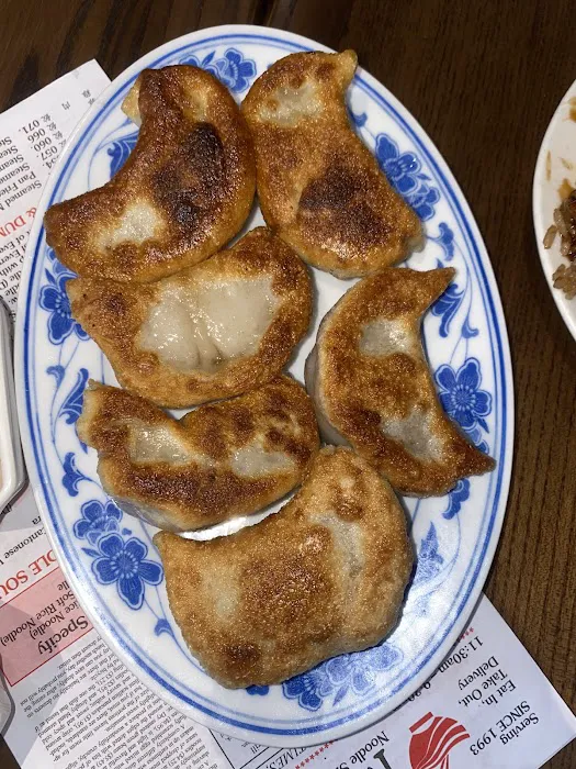 Mee Noodle Shop & Grill 8