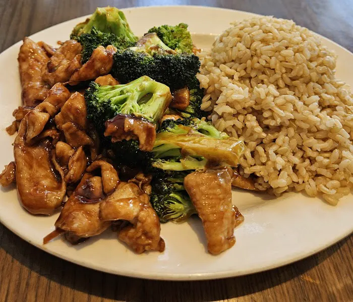 Mee Noodle Shop & Grill 4
