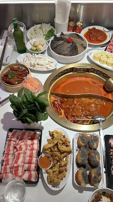 Shoo Loong Kan Hotpot Manhattan 小龙坎火锅 1