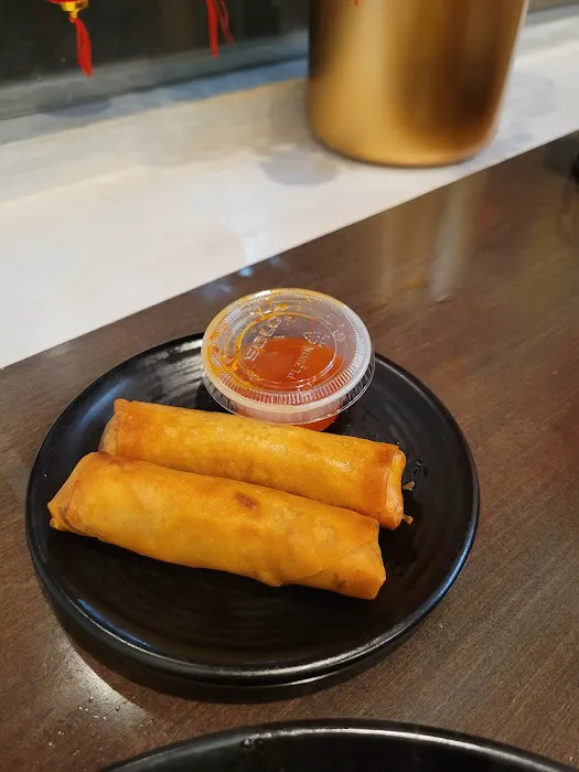 E Noodle Chinatown 7