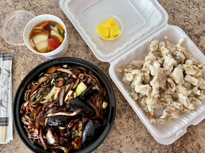 Delicious Chinese Restaraunt H-Mart Food Court 5