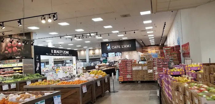 Delicious Chinese Restaraunt H-Mart Food Court 6