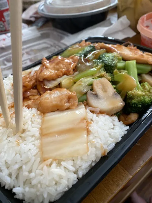 Moon Palace Kitchen 4