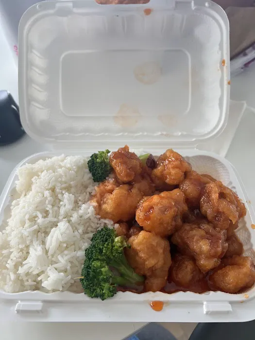 Golden Dragon Kitchen 2