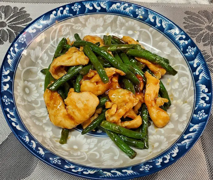 Ming's Kitchen 6