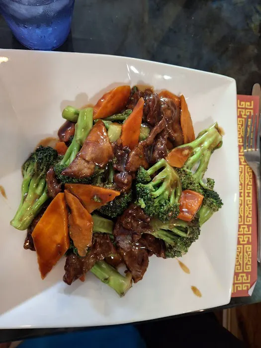 Golden Dragon Restaurant 9