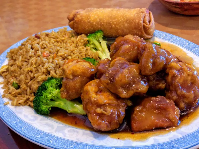 Tan's Garden Chinese Restaurant 8