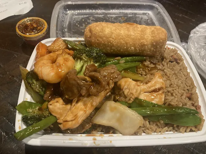 Wu's Kitchen 1