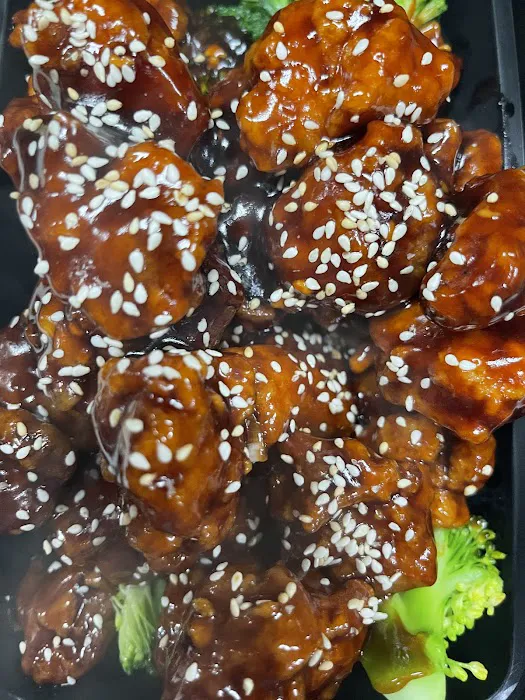 Hot Wok Chinese Restaurant 3