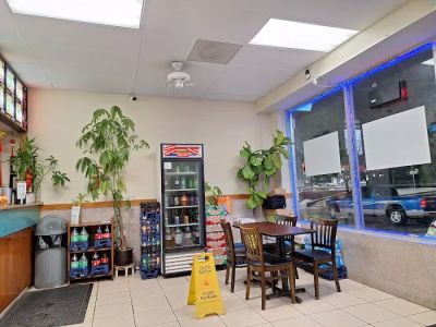 Hot Wok Chinese Restaurant 0