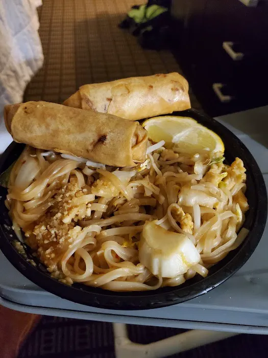 Hot Wok Chinese Restaurant 4