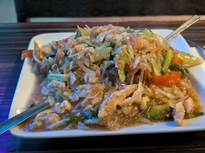 Alings Chinese Bistro 0