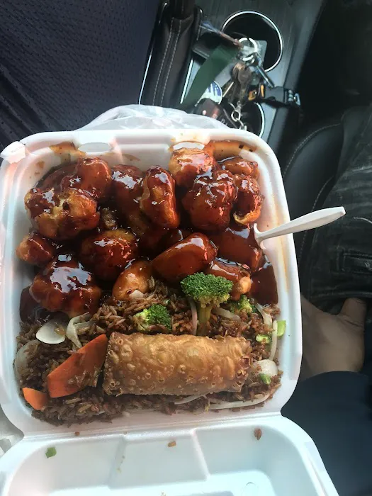 Wing's Chop Suey Chinese Food Restaurant 4