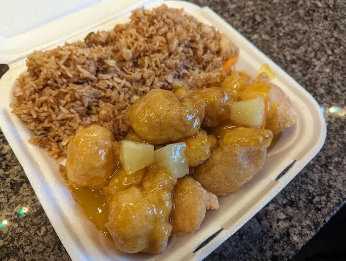 Cheng's Asian Bistro 7