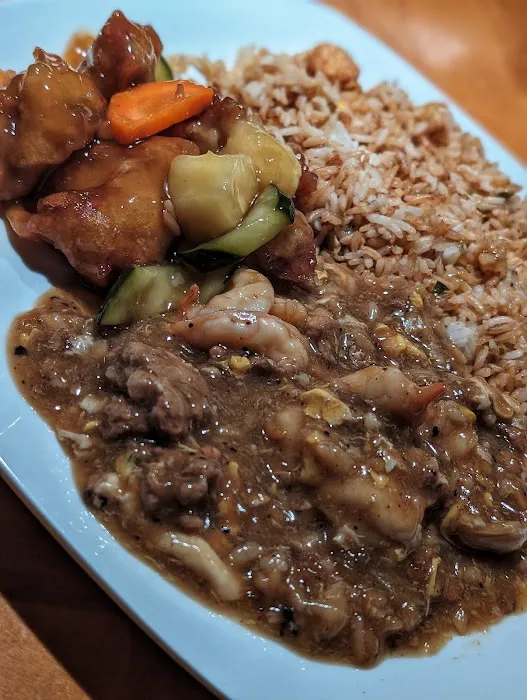 Wing Wong Carryout Restaurant 6