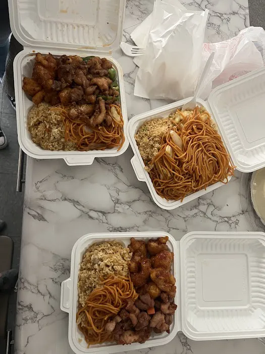 Ho Mie / HO-HO Chinese Restaurant 3