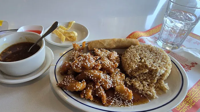 Li's Chinese Restaurant 7