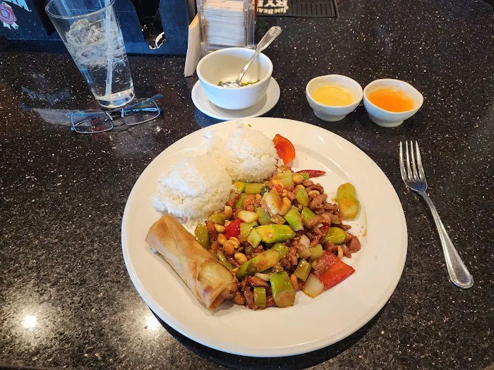 Little Holly's Asia Cafe 4