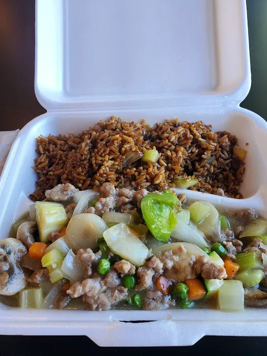 Egg Roll Cafe 10