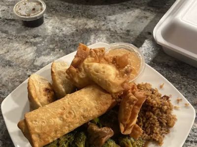 Egg Roll Cafe 0