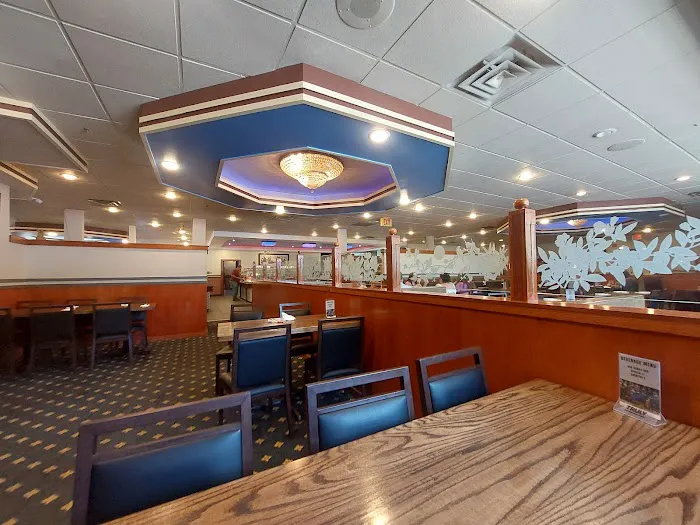 Continental Restaurant & Bar 7