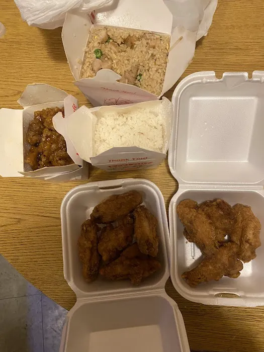Yi's Chinese Restaurant 5