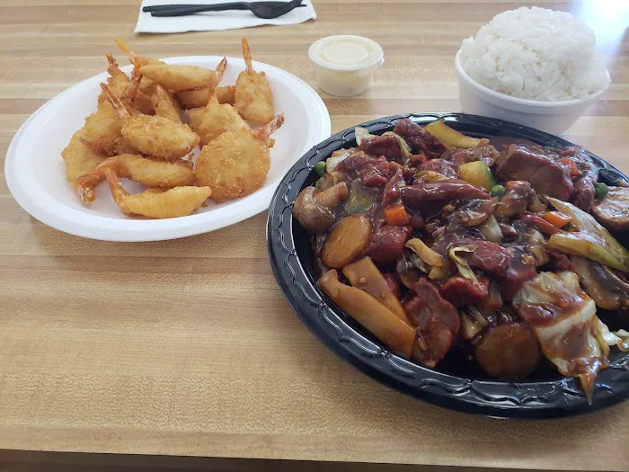 Yi's Chinese Restaurant 9