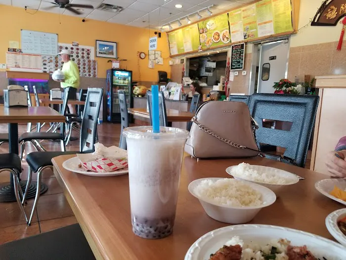 Yan's Chinese Food 5