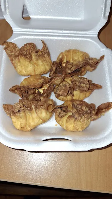 Yan's Chinese Food 7