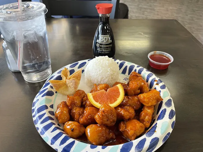 Queen's Bowl Chinese Food 7