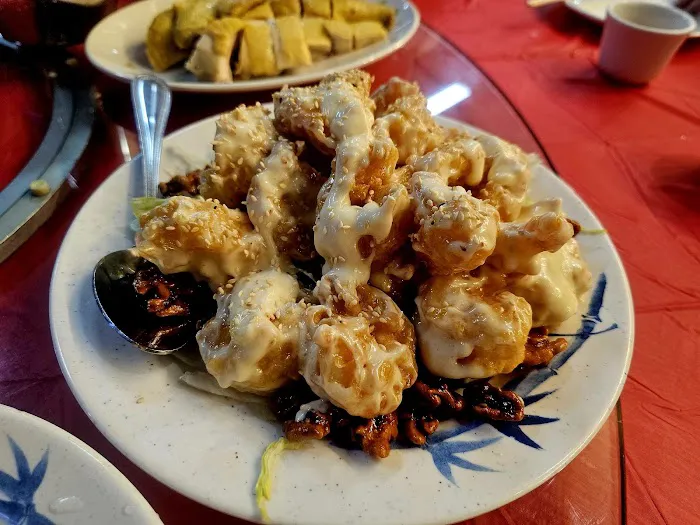 Hong Kong BBQ Dim Sum & Kitchen 9