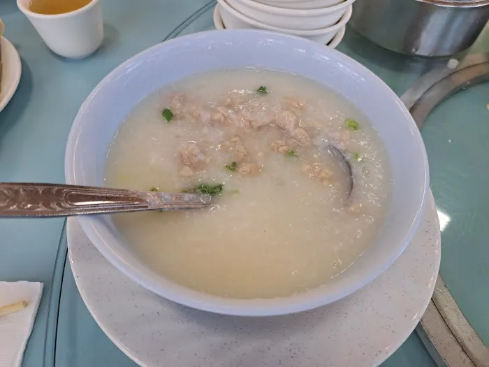 Hong Kong BBQ Dim Sum & Kitchen 4
