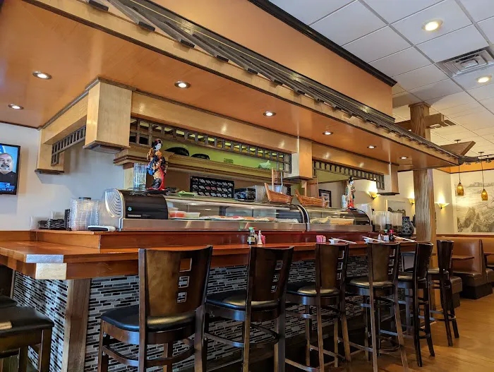 Ming's Chinese Cafe, Spring 8