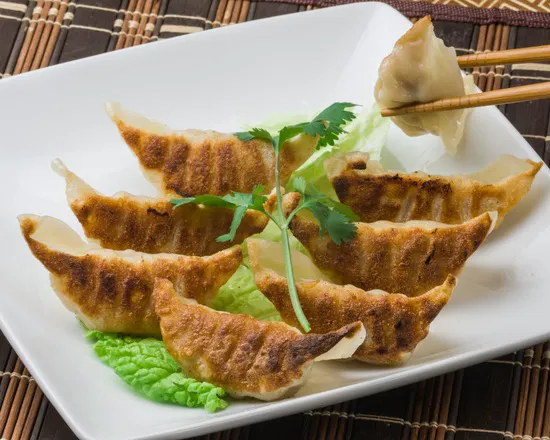 Egg Rolls Chinese Cafe 7