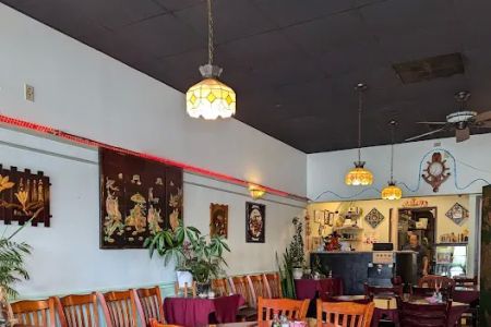 Egg Rolls Chinese Cafe