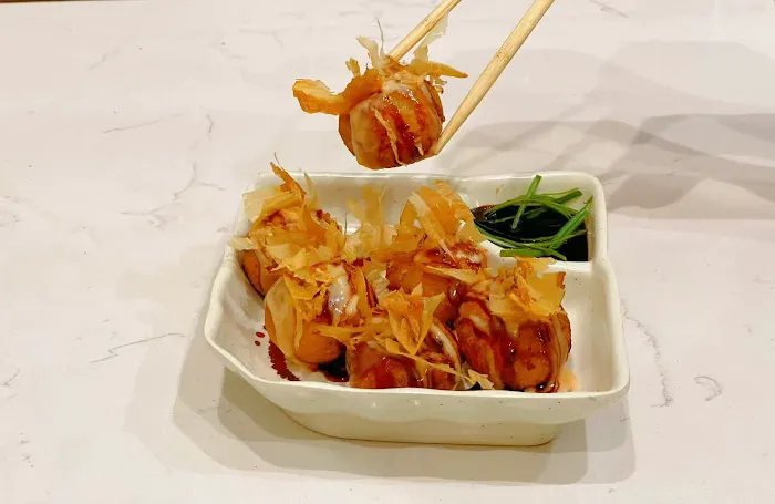 Weng's Express Asian Cuisine 9