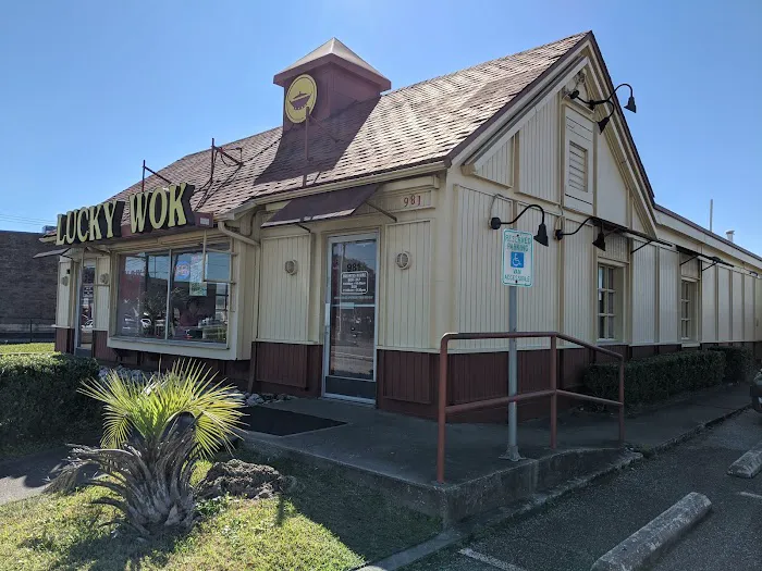 Lucky Wok 7