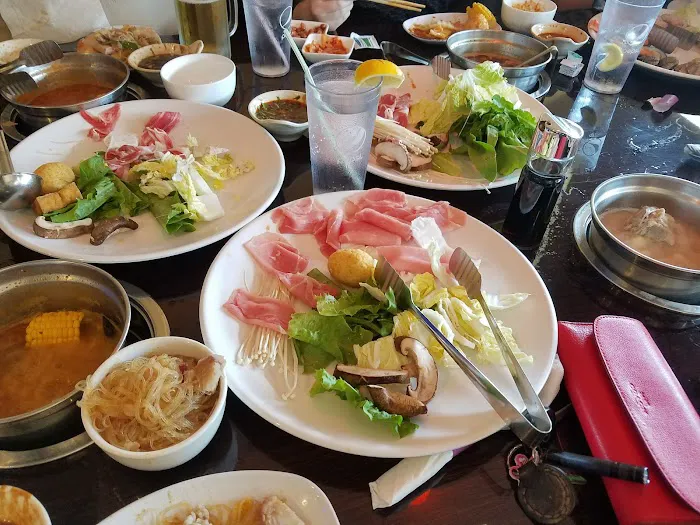 Sichuan Hot Pot & Asian Cuisine 9