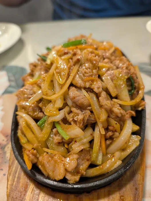 Wonder Wok Restaurant and Bar 7