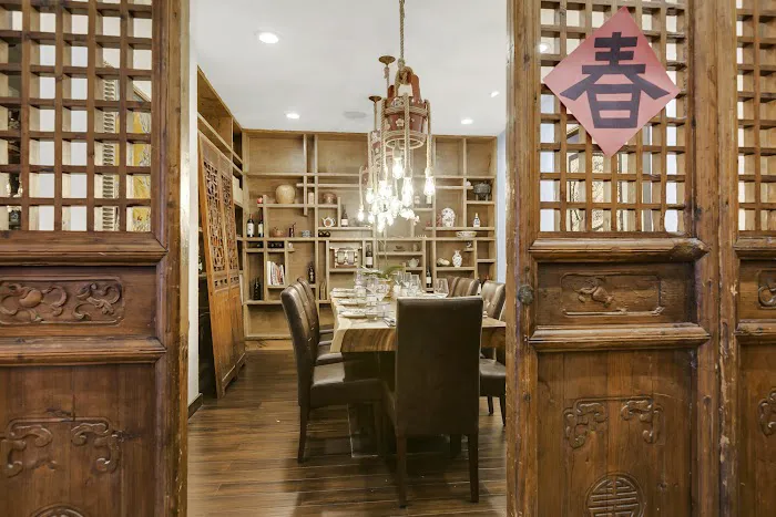 Lin Asian Bar + Dim Sum 3