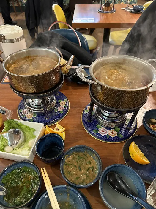 HE&C Tea + Pot 1