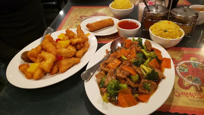 Shang Hai Chinese Restaurant 7