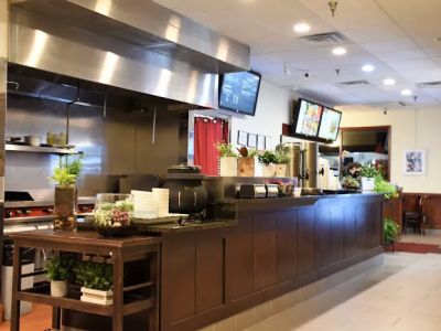 Wok 'N Roll Chinese Cafe 0