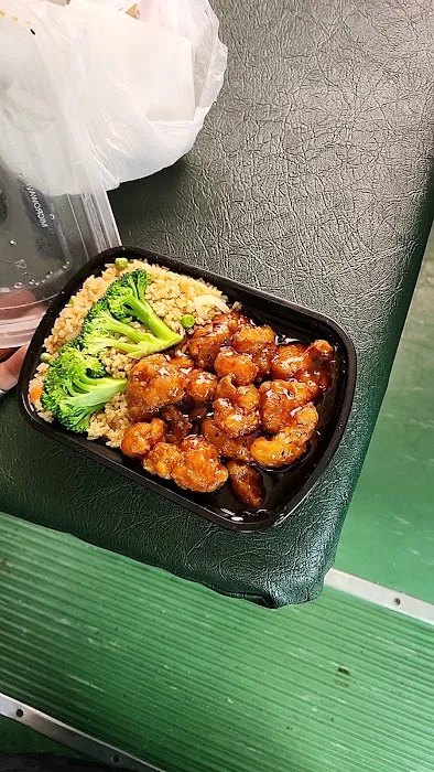 Yum's Express 5