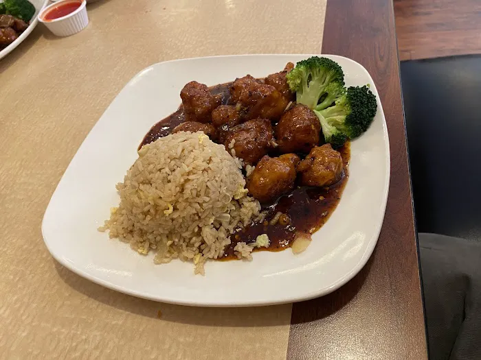 Suzie Wong's Chinese Restaurant 7